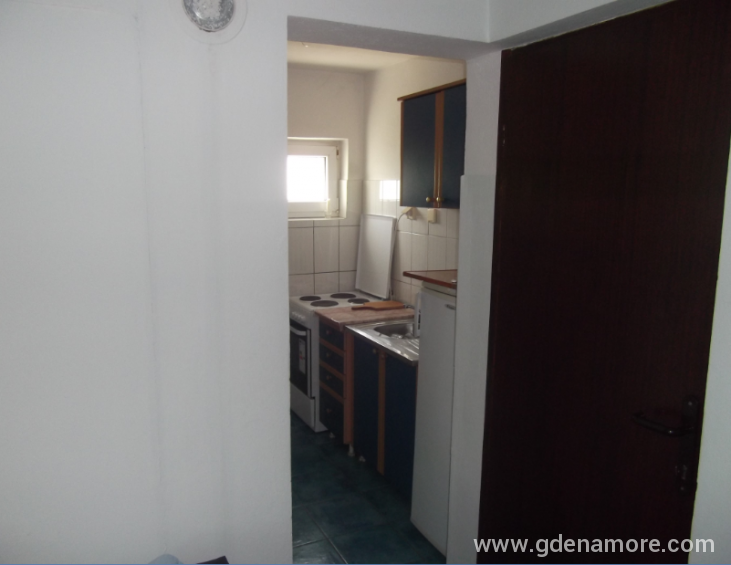 Apartman 4 (kuhinja)